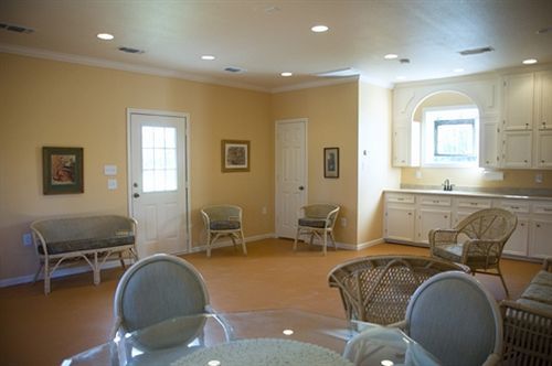 Texas Forest Country Retreat Huntington Εξωτερικό φωτογραφία